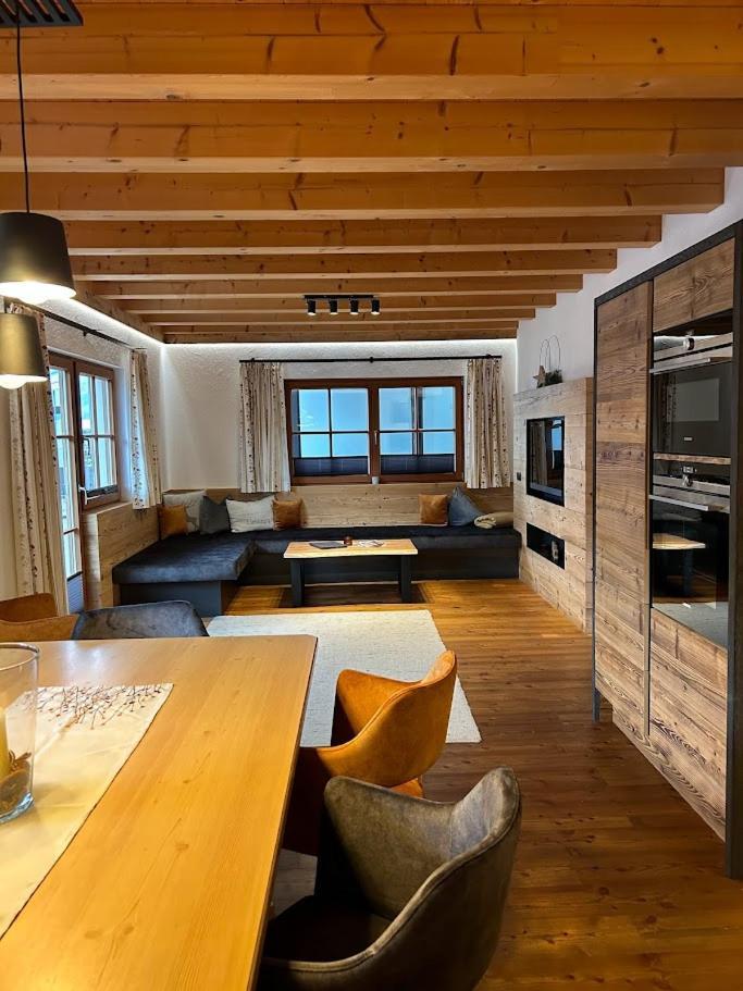 Feriendorf Joggler - Chalets Nahe Der Gondel Целль-ам-Ціллер Екстер'єр фото