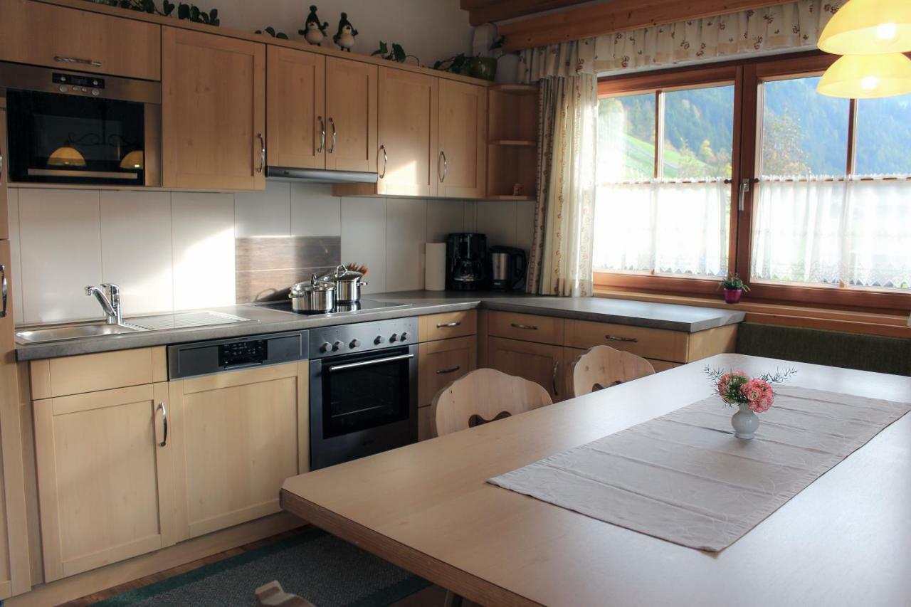 Feriendorf Joggler - Chalets Nahe Der Gondel Целль-ам-Ціллер Екстер'єр фото