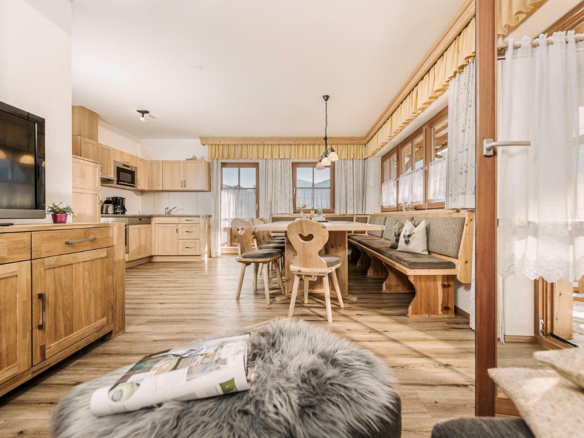 Feriendorf Joggler - Chalets Nahe Der Gondel Целль-ам-Ціллер Екстер'єр фото