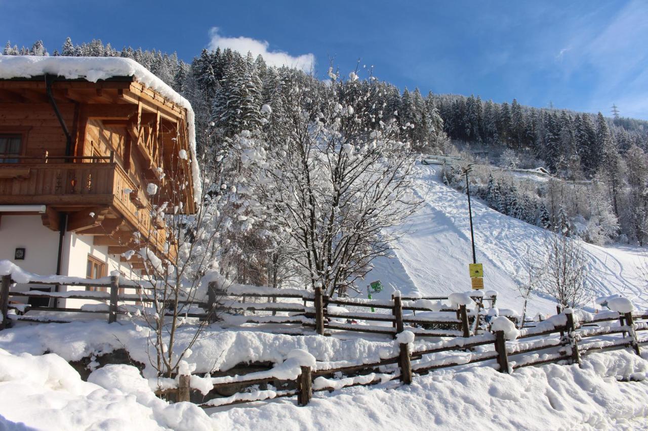 Feriendorf Joggler - Chalets Nahe Der Gondel Целль-ам-Ціллер Екстер'єр фото